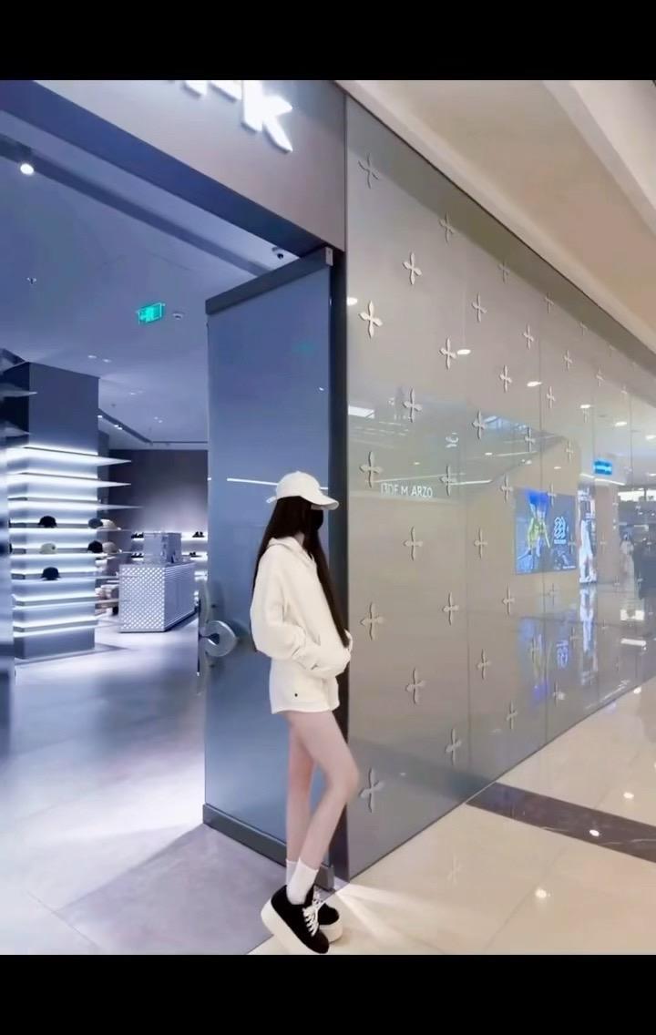 您得出人头地啊，大小姐！因为你不光有恩要还，还有仇要报！