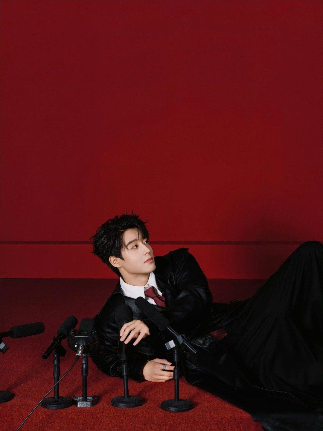 将门独后吴宇恒特别主演蛮帅的，表示认可