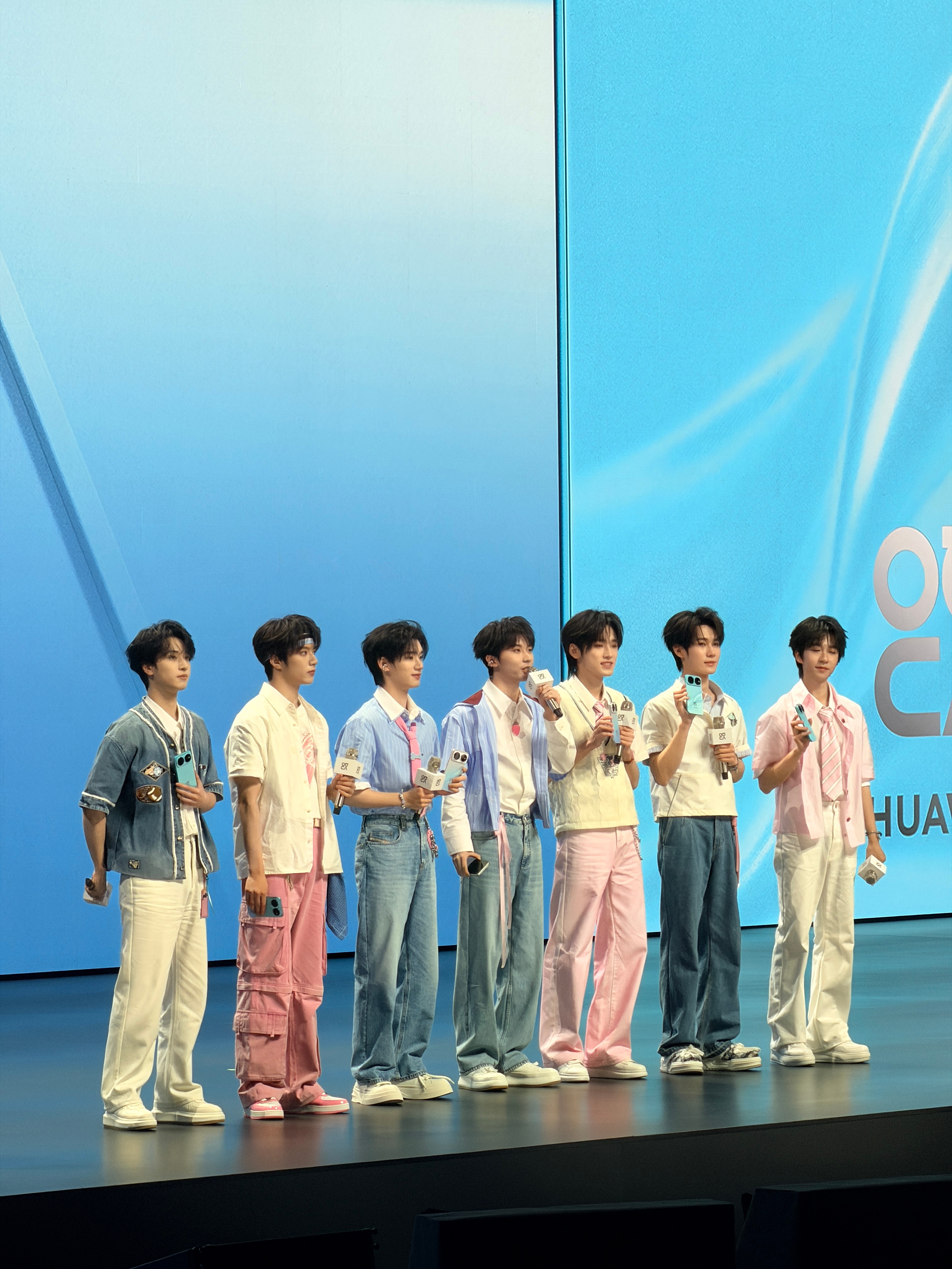nova16真的香 时代少年团同款nova 16，这一代nova配置很不错，配备