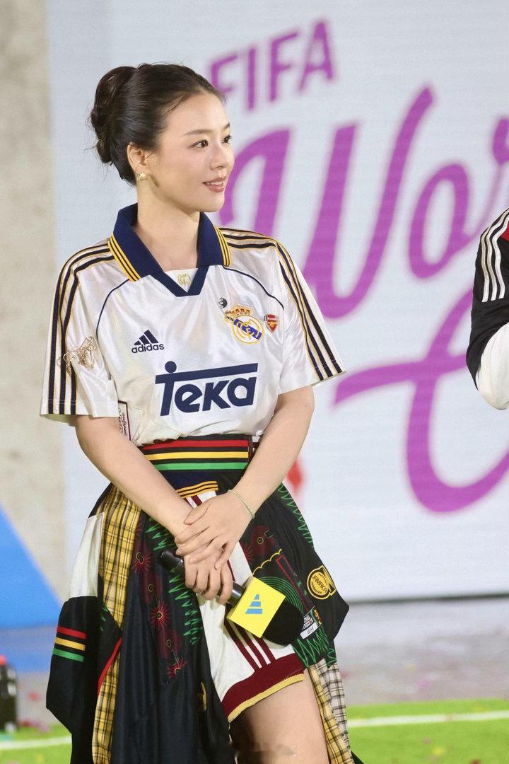 马思纯 