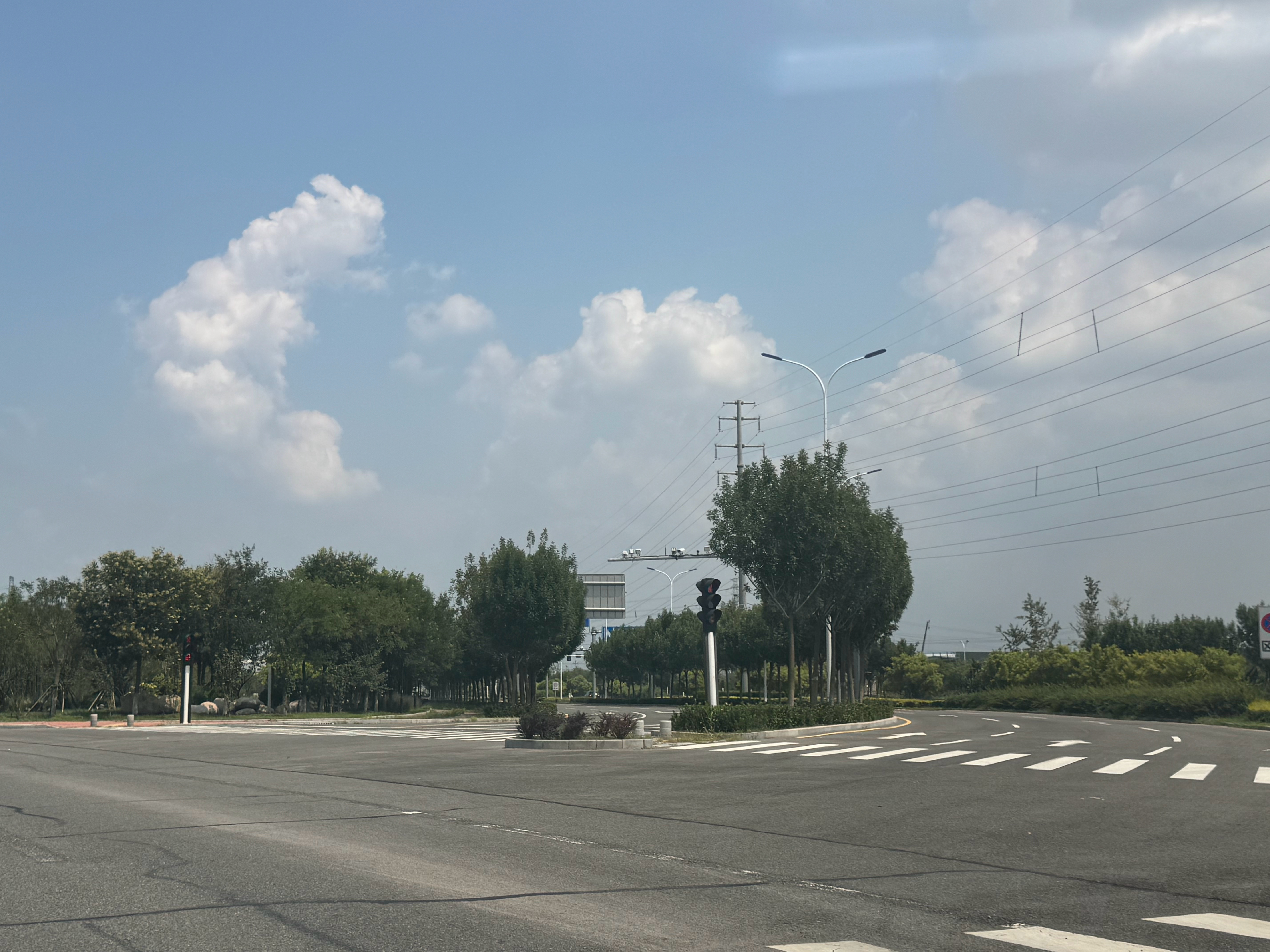 一大早先奔个唐山。 ​​​