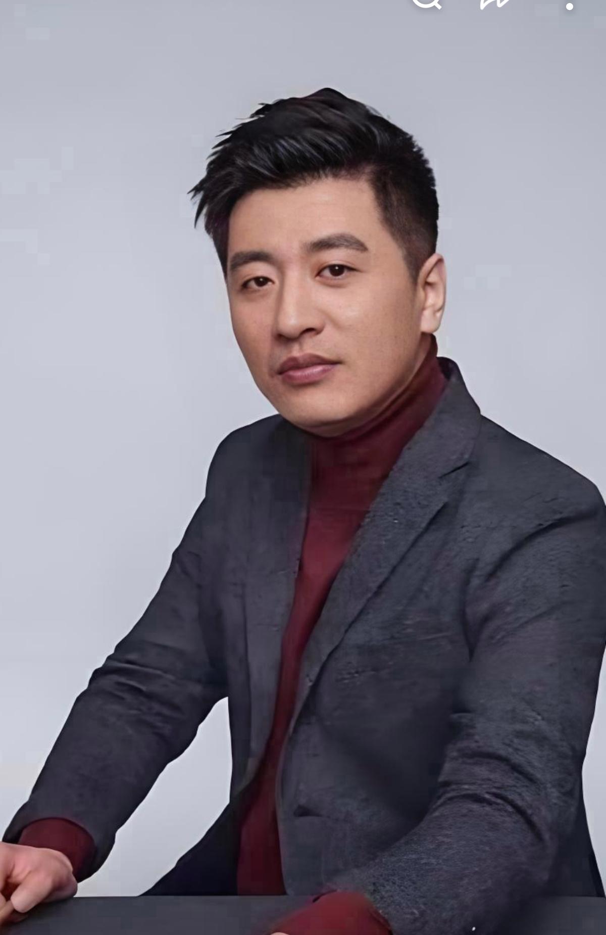 雪峰先生走了，他曾说过今后如果你找不到工作，能养你的只能是你爸你妈。我邻居就是一
