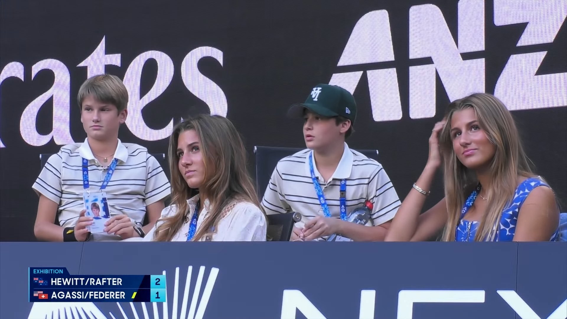 这次人来的挺齐！费德勒德约科维奇拥抱费德勒出席澳网开幕式