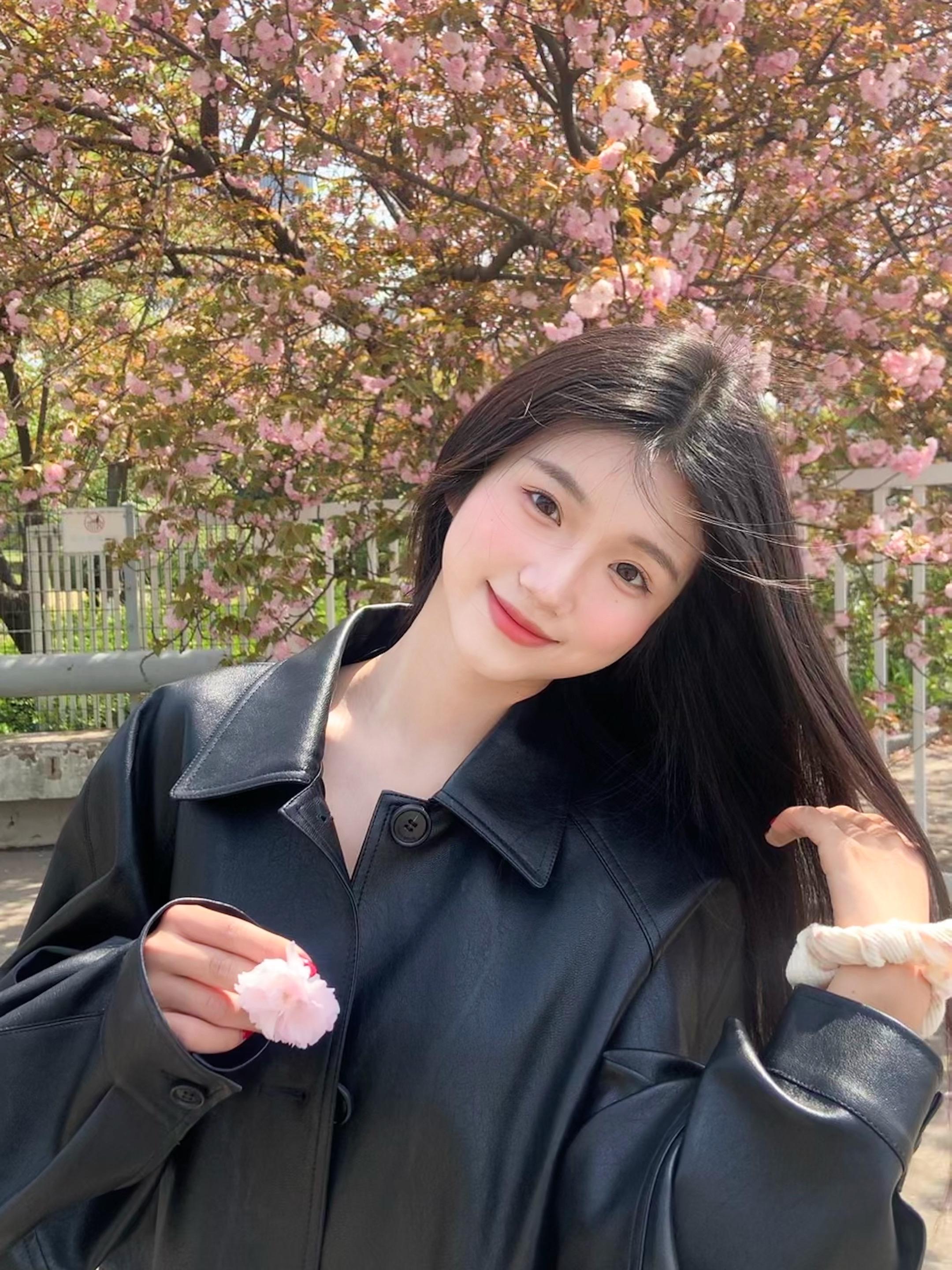 晚樱开咯。