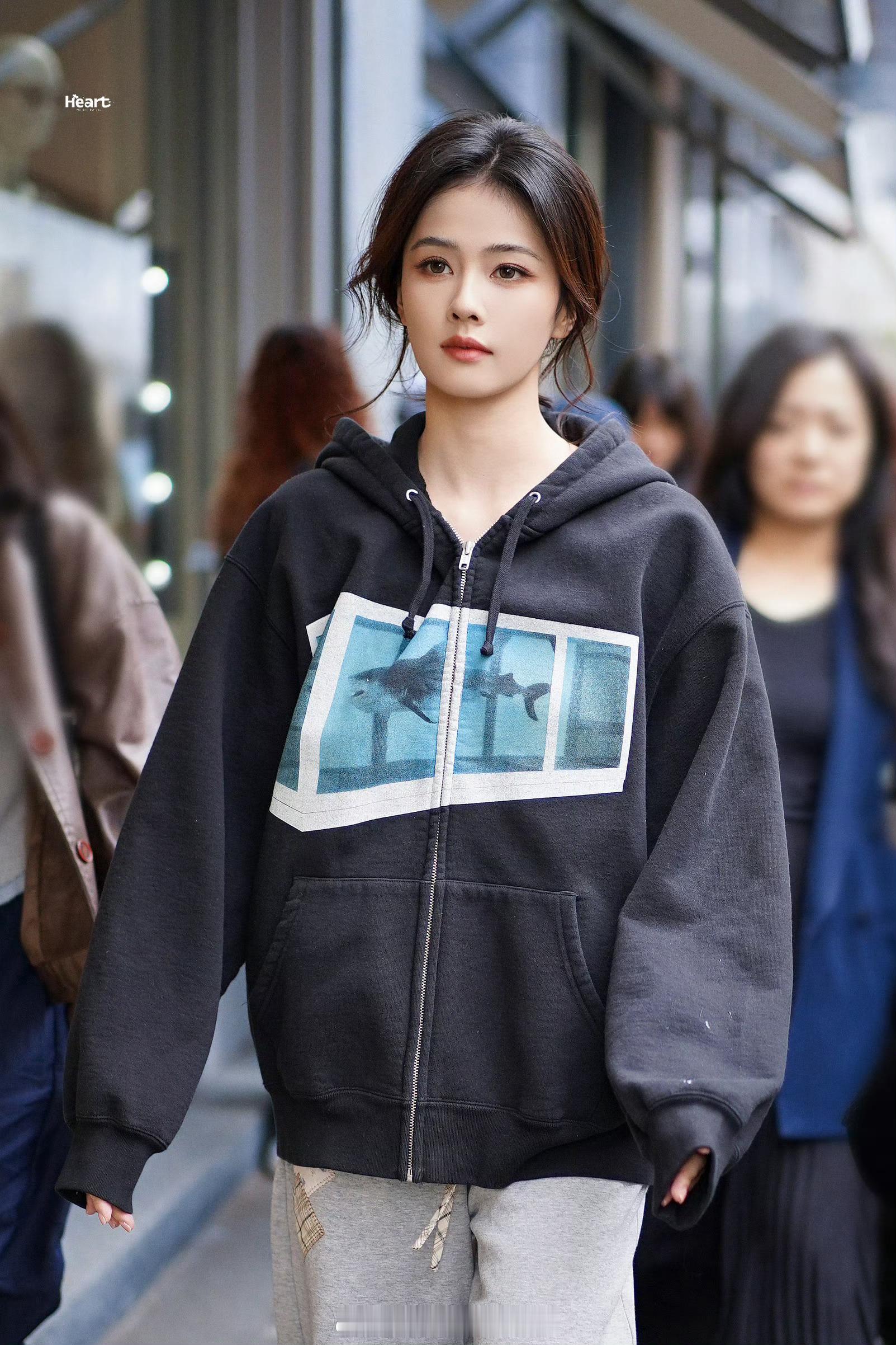 白鹿这也太美了吧[捂嘴哭] ​​​