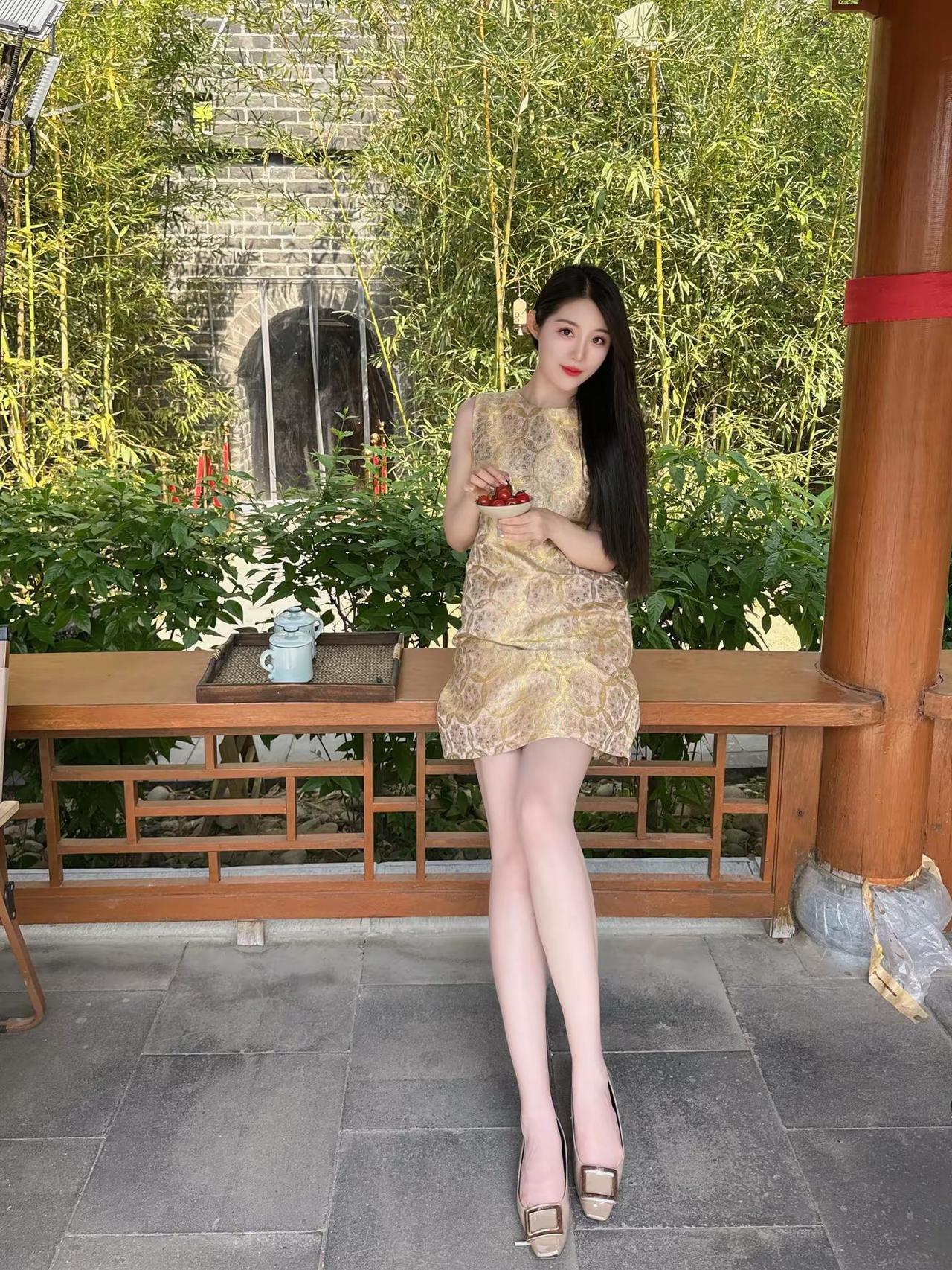 气质女人味穿搭 创作者中心 创作灵感 竹林氛围感穿搭