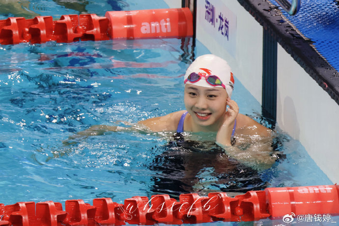 唐钱婷总结游泳公开赛 发博总结游泳公开赛：“🥇🥇 AR *2 下班！全运会后