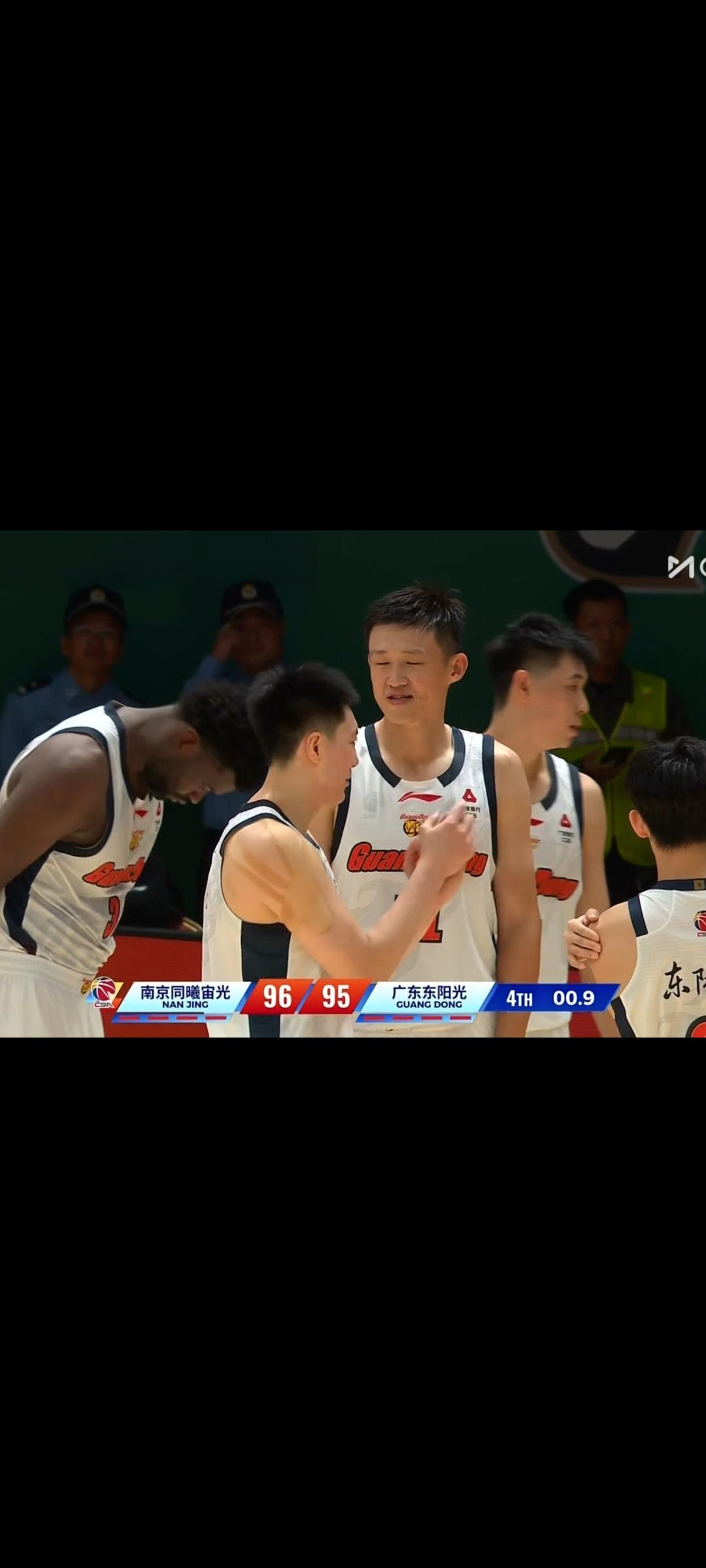 CBA常规赛首轮战报！广东95-96惜败南京，最后决战时刻剧本跌宕起伏，南京93