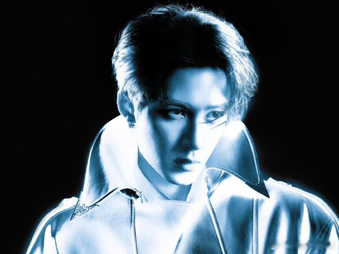 檀健次和他工作室的审美，独树一帜 