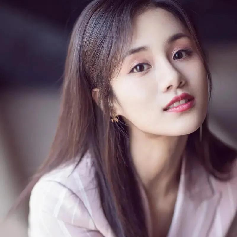 温柔如水，岁月静好。