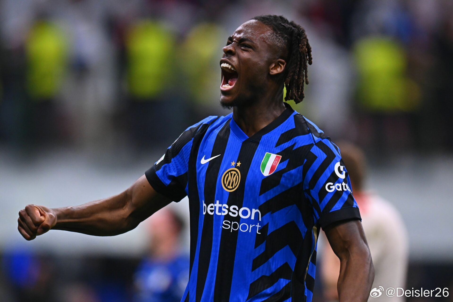 🚨國際米蘭的揚·比塞克被認為下個賽季可能會留隊，但阿森納和拜仁慕尼黑目前都對他