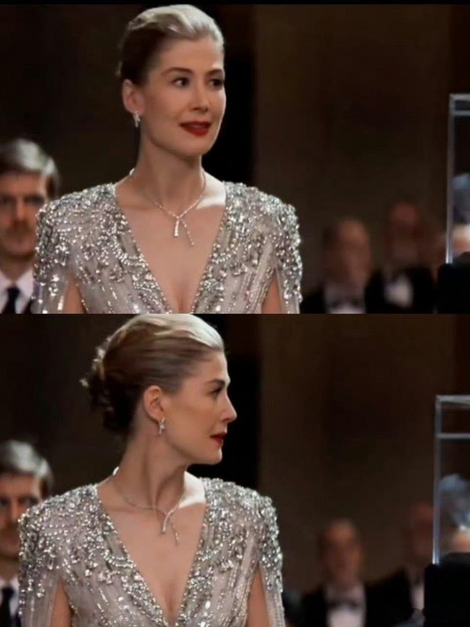 刷到《惊3》片段被裴淳华惊到！46岁依旧颜值身材双在线，饰演的反派又拽又美，每个