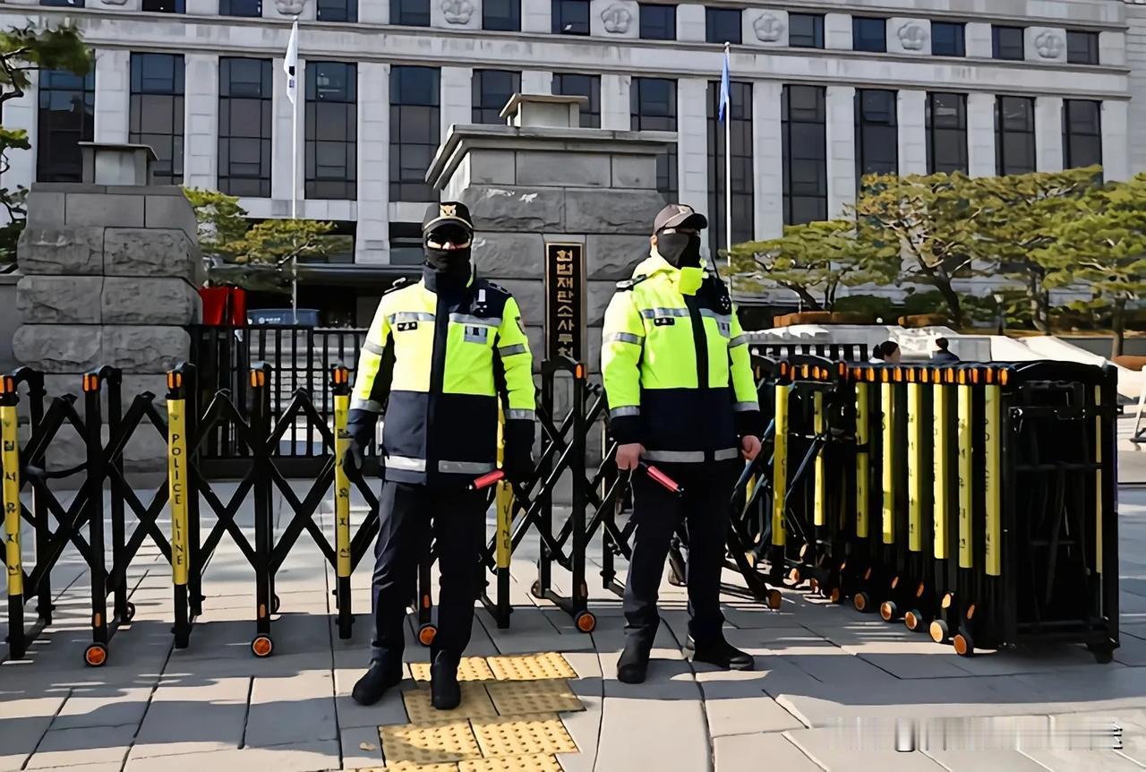 韩国法院放纵性侵嫌疑人？男子欲强奸女高中生竟逃过逮捕！

2025年7月，韩国首