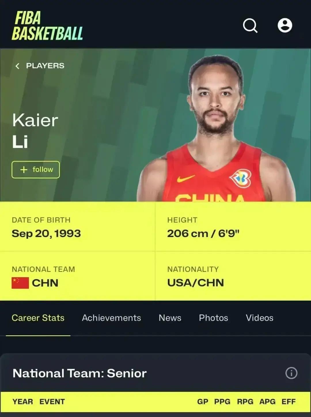 NBA官网白纸黑字写他是美国人。他自己跳出来说：我是中国人。
 
别急着骂。这里