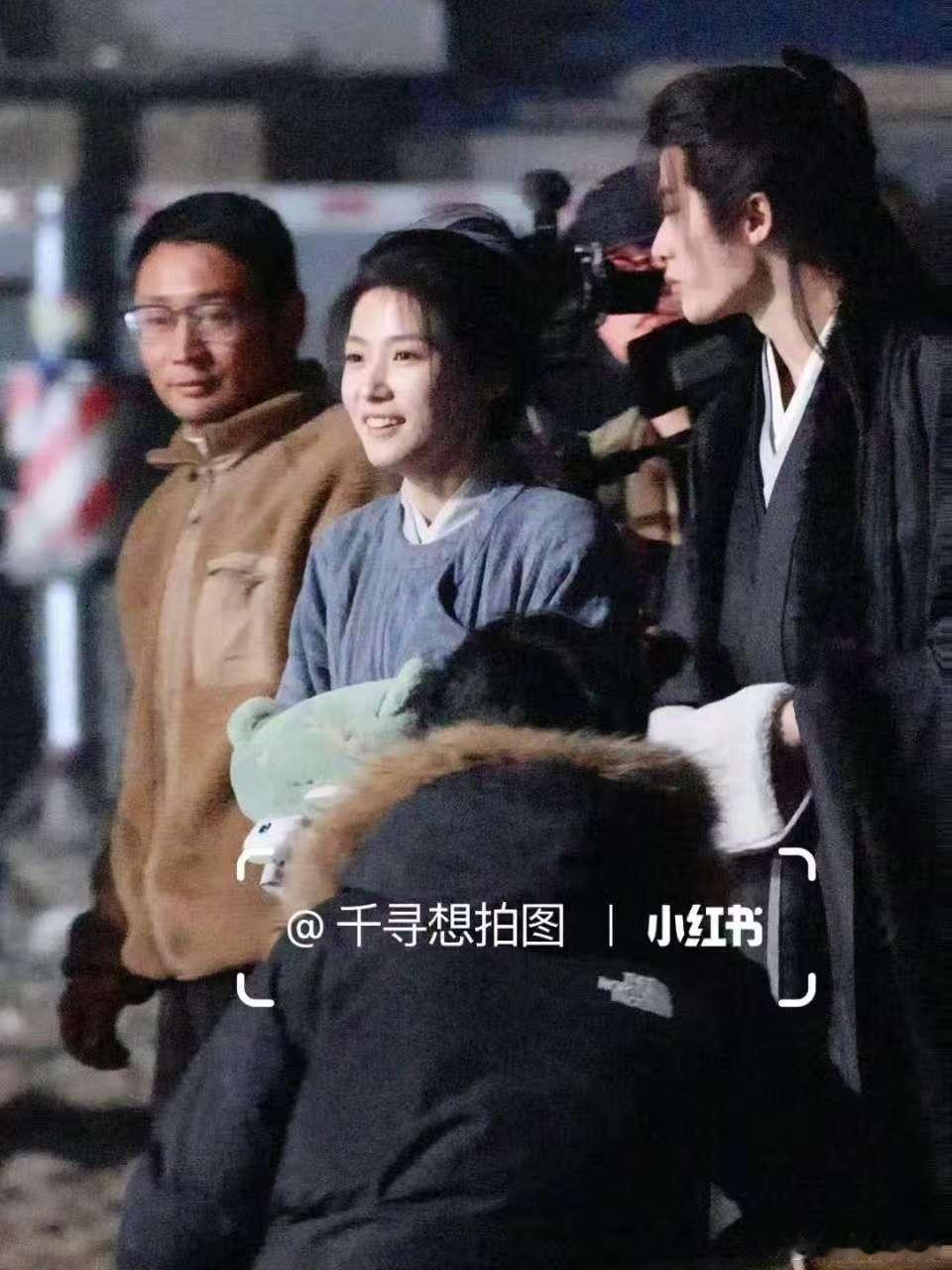 檀健次卢昱晓新剧同框了檀健次侧颜的神檀健次卢昱晓新剧同框了，不错不错，真棒 