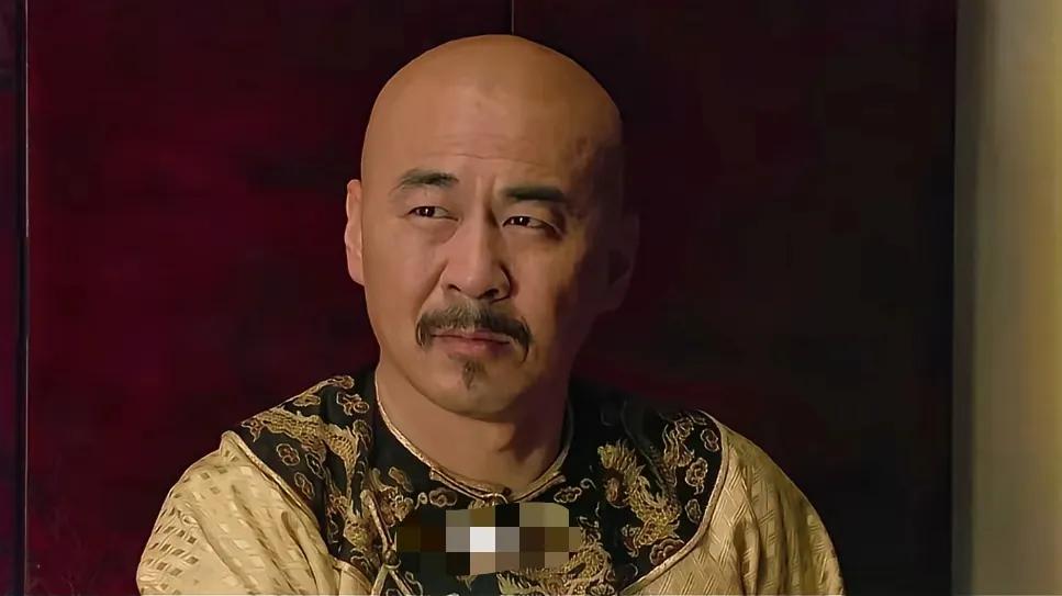 重温《甄嬛传》，被陈建斌演的“胖橘”狠狠拿捏住了！谁说他颜值不够？这炸裂的演技直