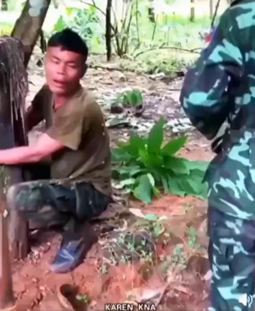 一名克伦民族军（KNA）成员遭到上级严重虐待。克伦民族军是与军政府结盟的克伦边防