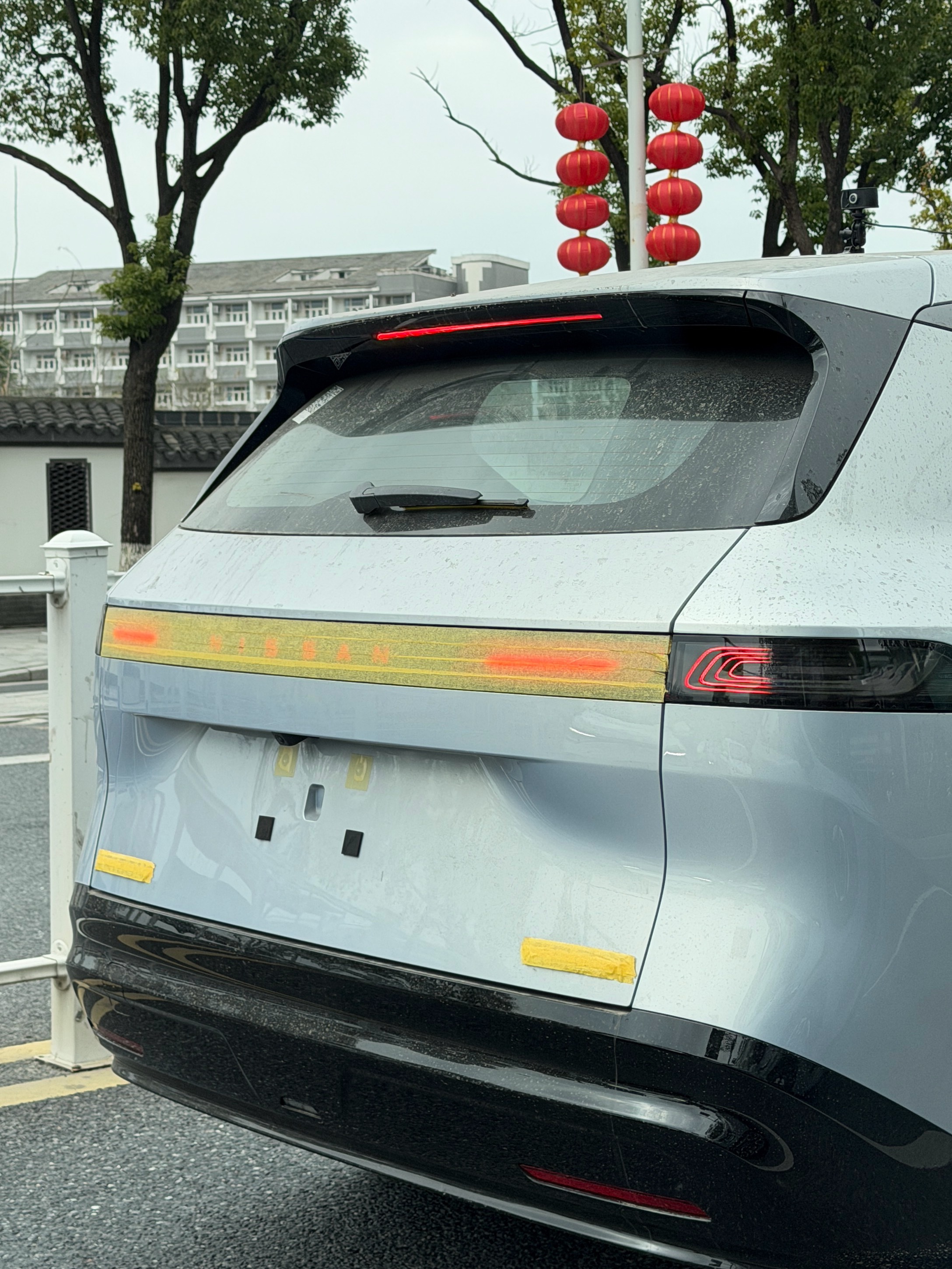 遇到一辆日产的测试车大v聊车