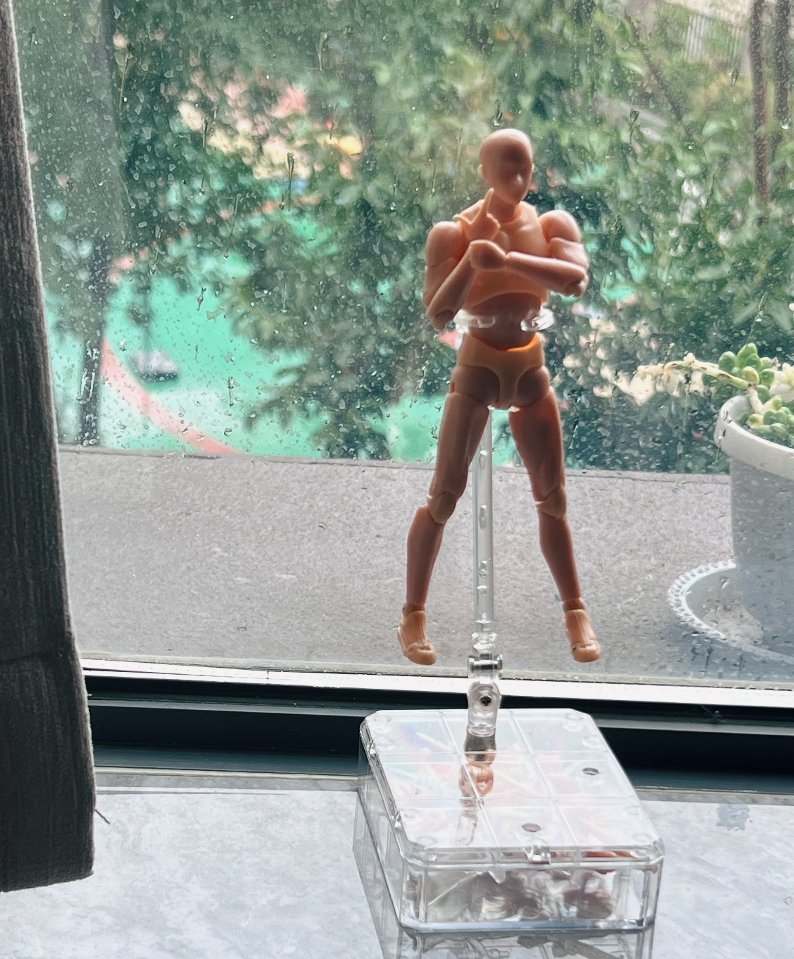 新玩具到了…我天虽然是成男但真的很难买到体型这么符合我审美的偶了吧…感觉头小薄肌