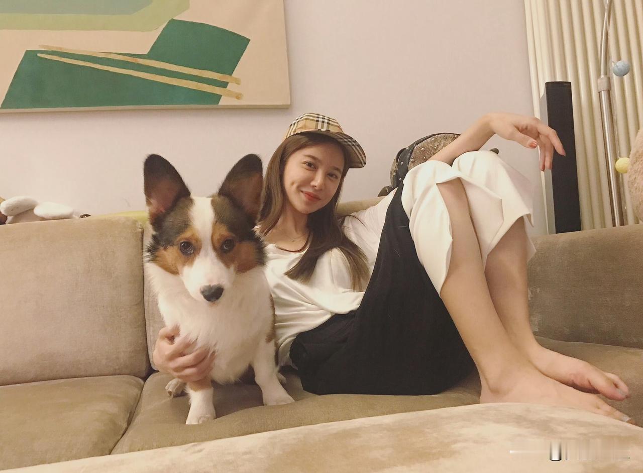 美娜