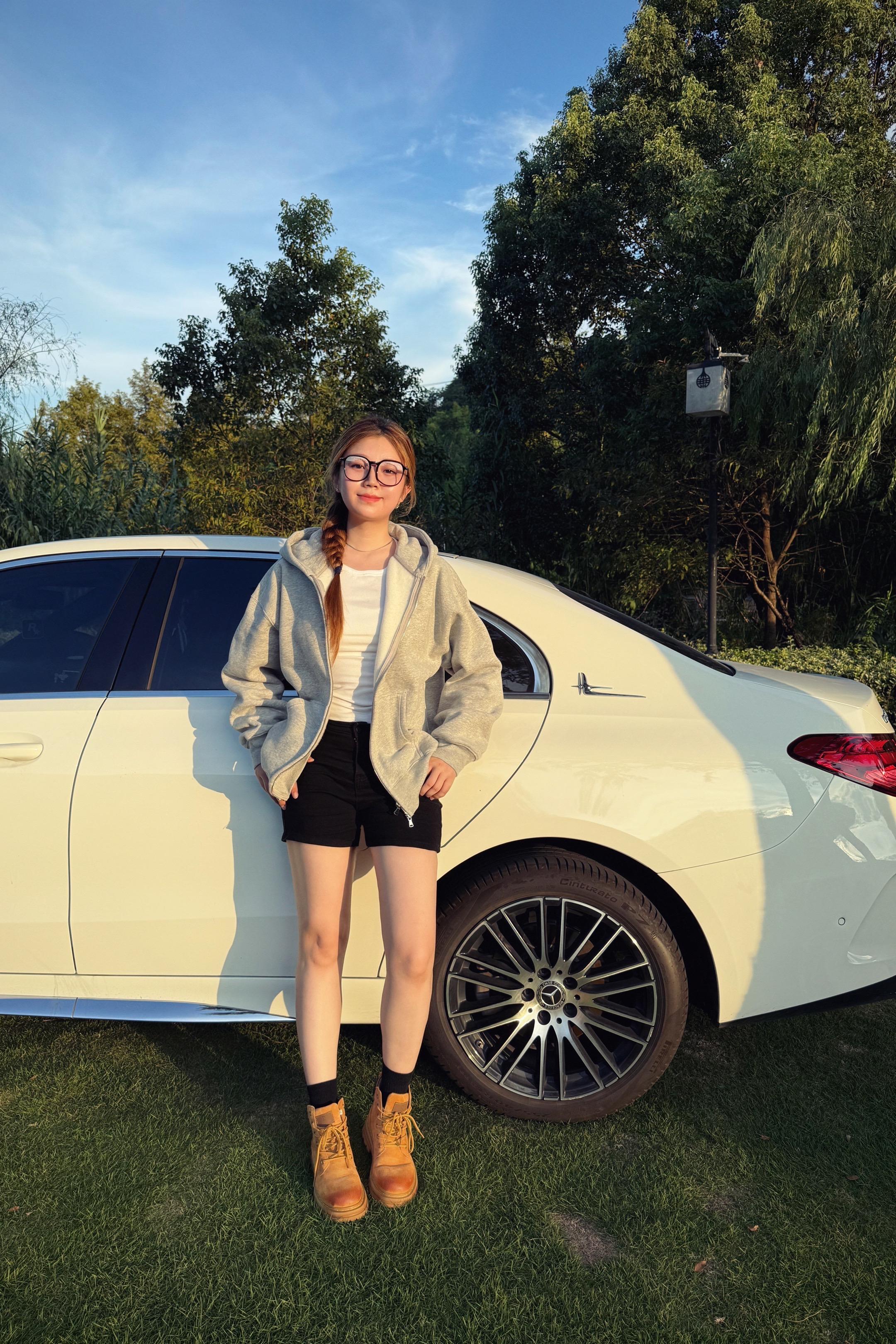 在网上被喷的奔驰c，可对我一个普通人来说它的车门好重，重到我花了三年时...