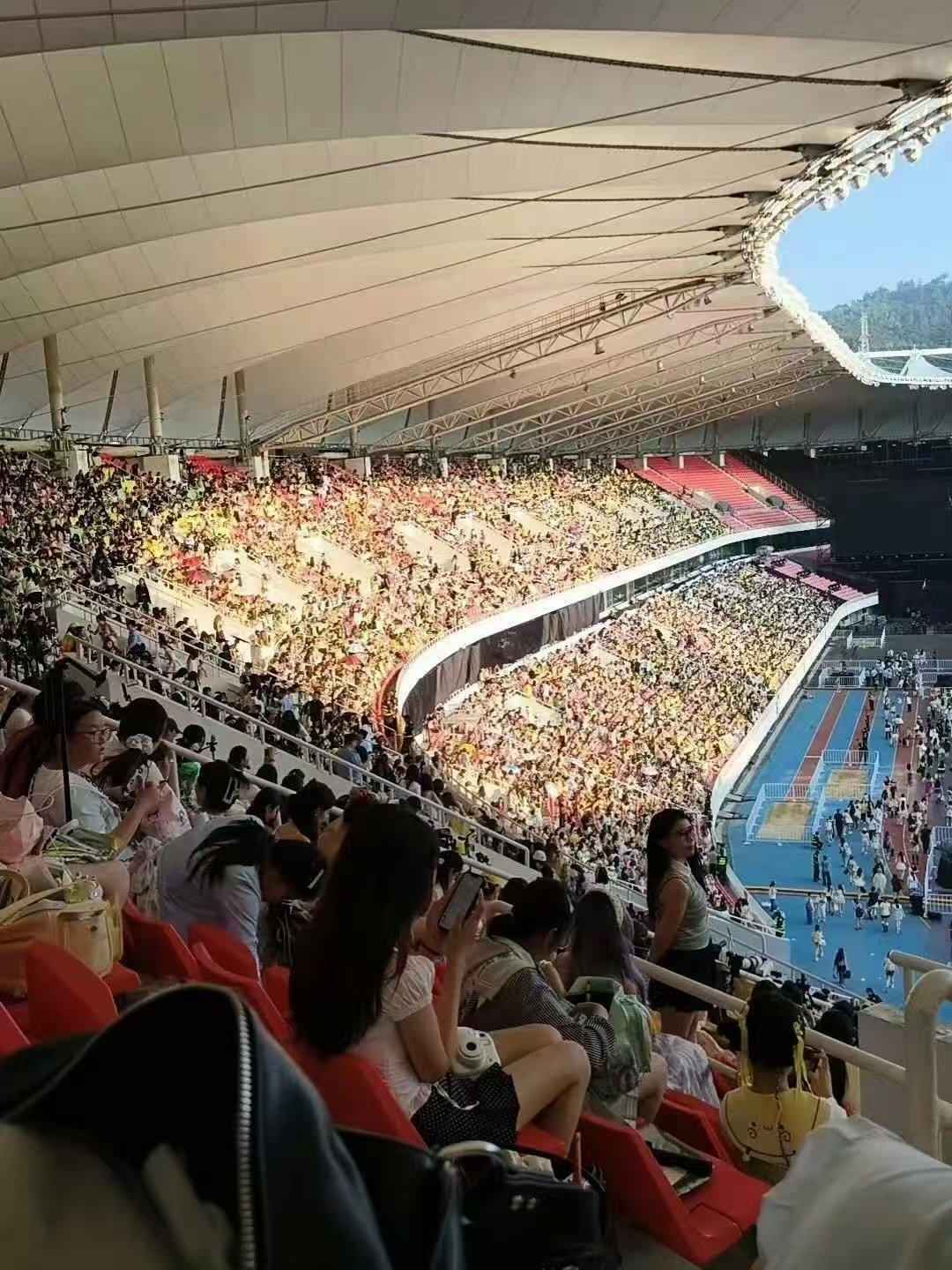 TOP登陆少年演唱会人气TOP青岛演唱会人气 TOP青岛演唱会人气，坐等登陆少年