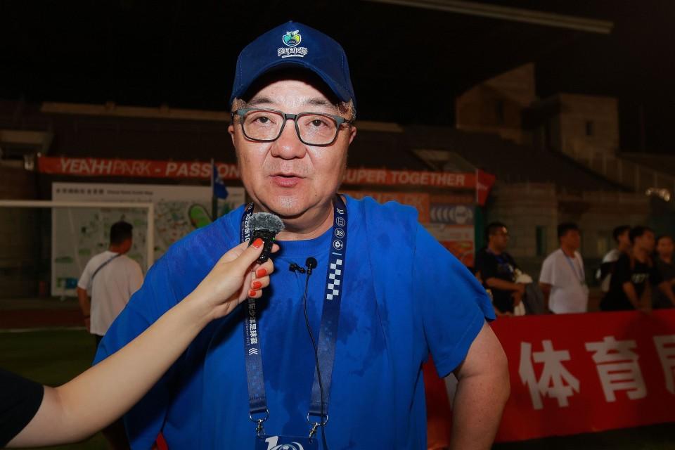 董路老师被喊话，能否邀约？
最近随着董路老师和足球小将的出圈，引起了广大社会的关