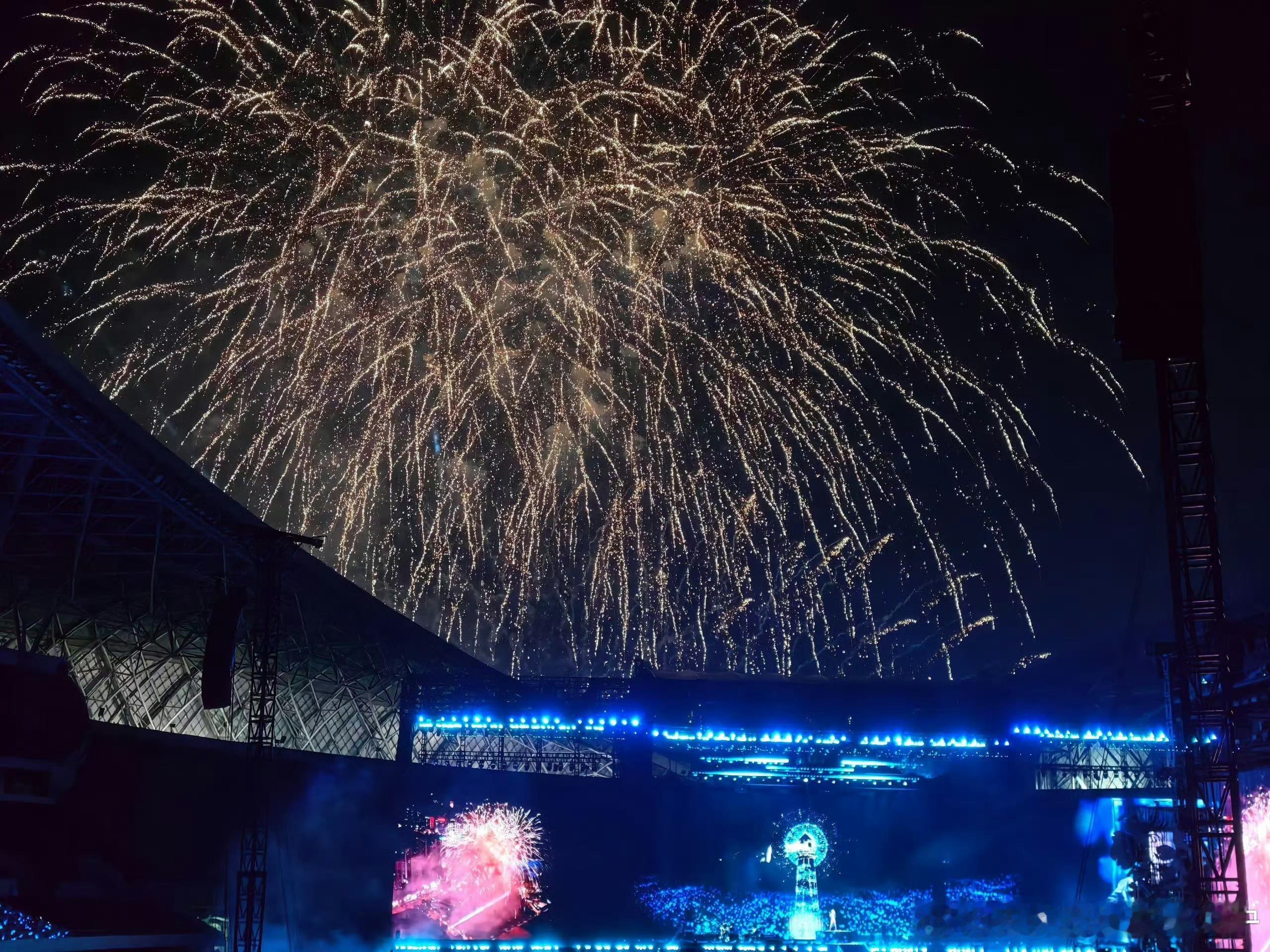 周传雄新巡演首站贵阳 果然老一辈艺术家办正事从来不含糊，周传雄贵阳站的配置简直是