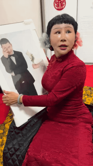 这哥们走了人生捷径。[笑哭]