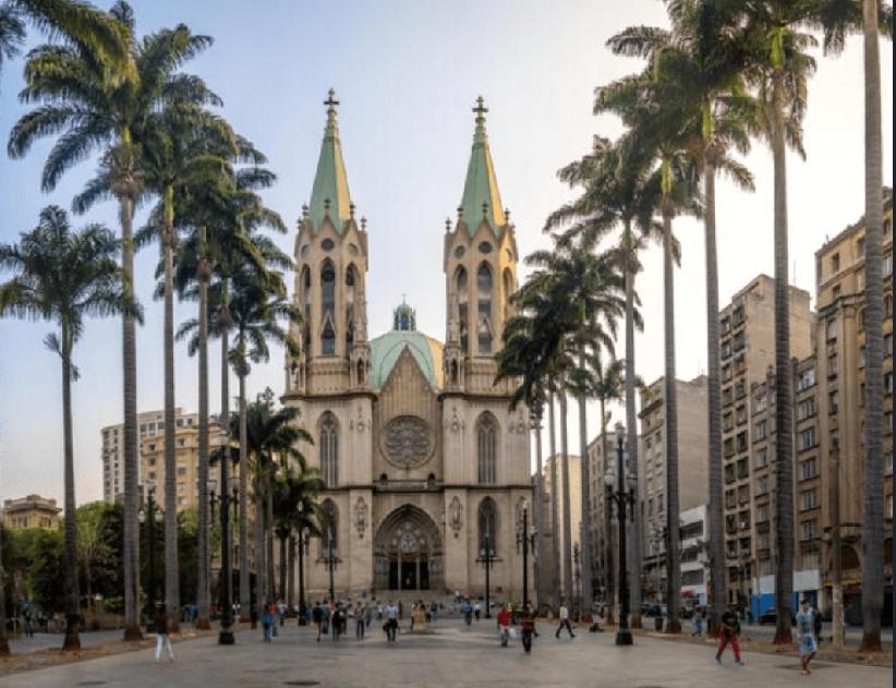 最近看到几则和9岁孩子有关的家庭悲剧新闻，让人痛心。巴西有个9岁男童不满被母亲催