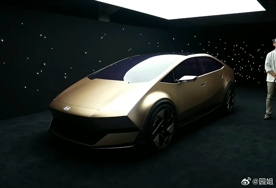 现代IONIQ艾尼氪今天有一场发布会，给大家带来两款概念车VENUS CONCE