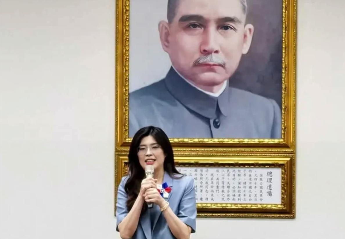 [微风]郑丽文当选台湾省国民党主席之后刚在社交平台脸书上发文，她写道：“我们终于