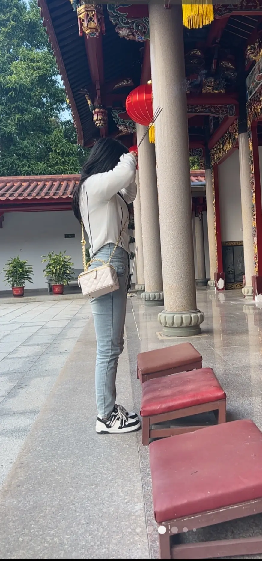 年纪越大，越喜欢拜佛，小时候以为是迷信，长大后才知道，这是心灵的寄托...