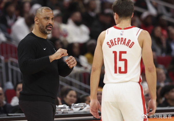 NBA常规赛，火箭123-122险胜热火。本场比赛，火箭球员谢泼德表现出色，攻防