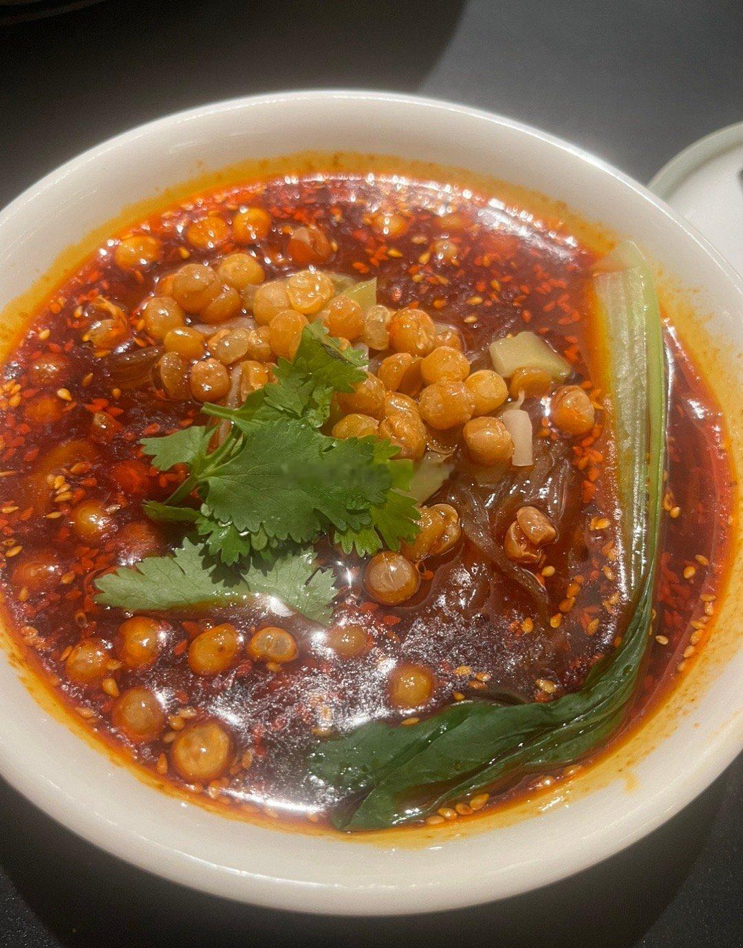 麻六记毛血旺挺好吃 ​​​