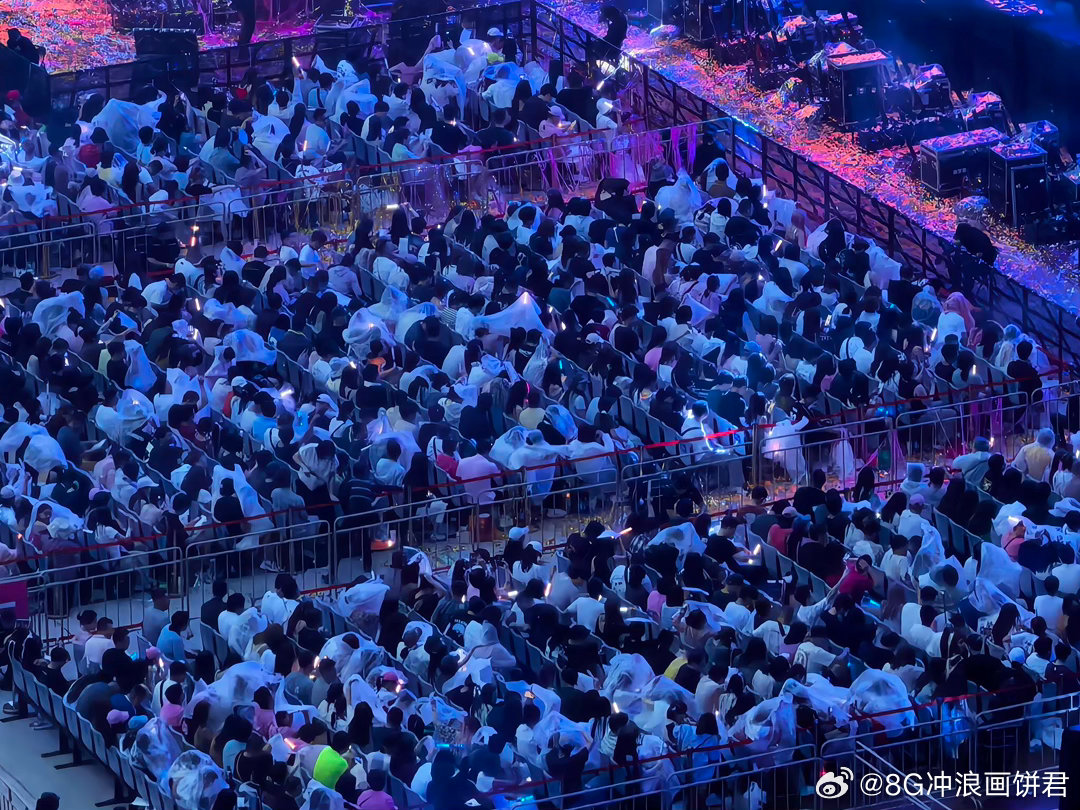 周杰伦鸟巢禁止办公用品入场 电脑、工牌、文件夹统统拒之门外，鸟巢的意思是：来见周