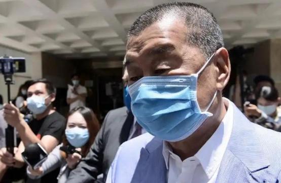 黎智英案审理刚结束，特朗普就来“捞人”了，理由非常荒唐
 
12月15日，香港特