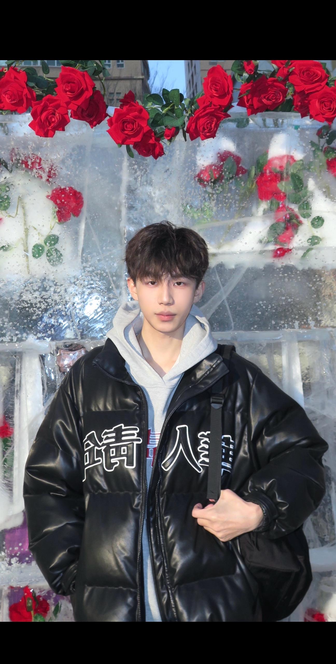 属于乌鲁木齐冬天的浪漫🌹 冰封玫瑰