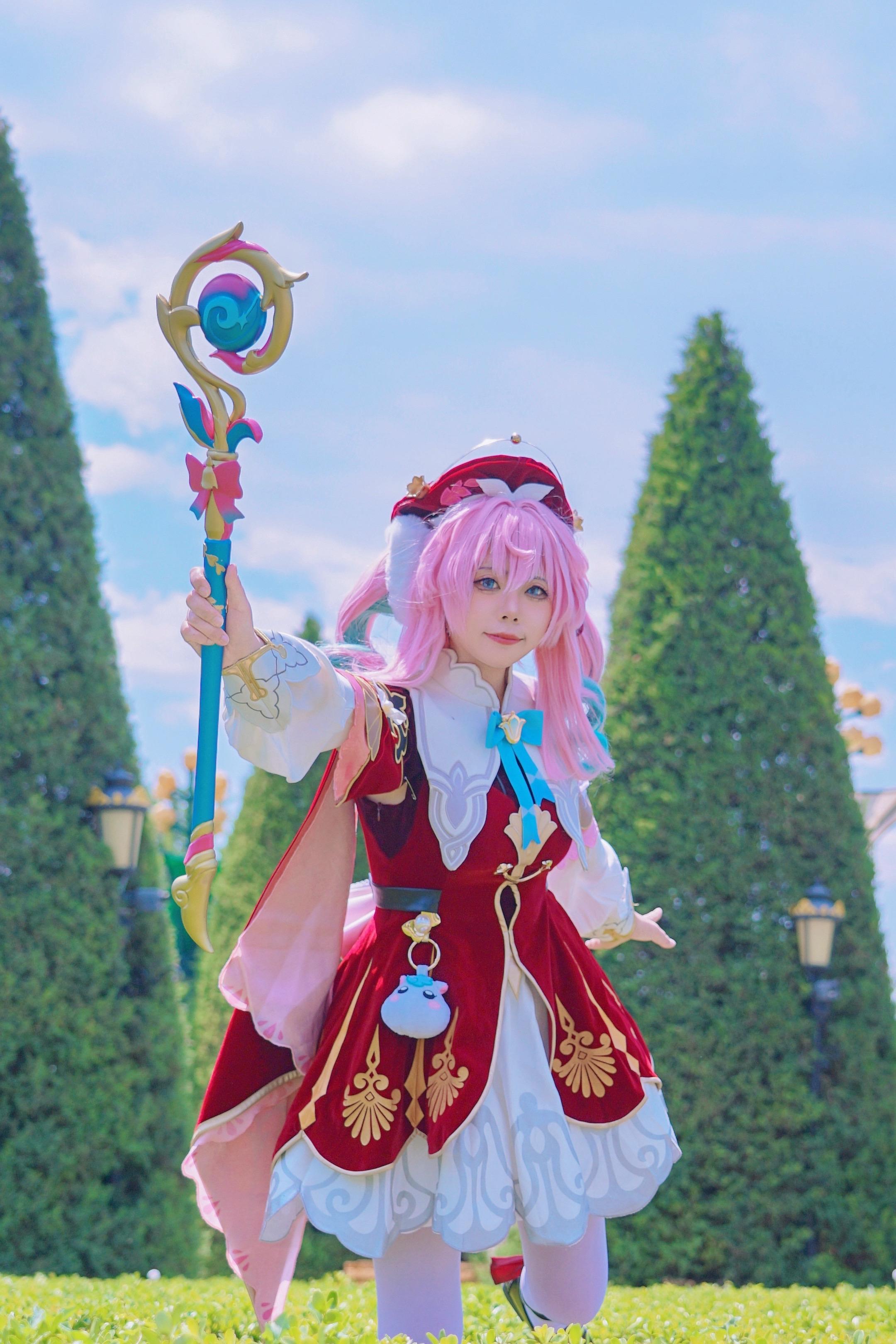 风堇cos.