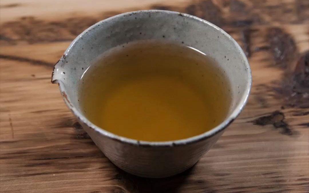 土佐醋制作方法：

配料：
木鱼水（鲣鱼出汁）：360ml 
醋：360ml 