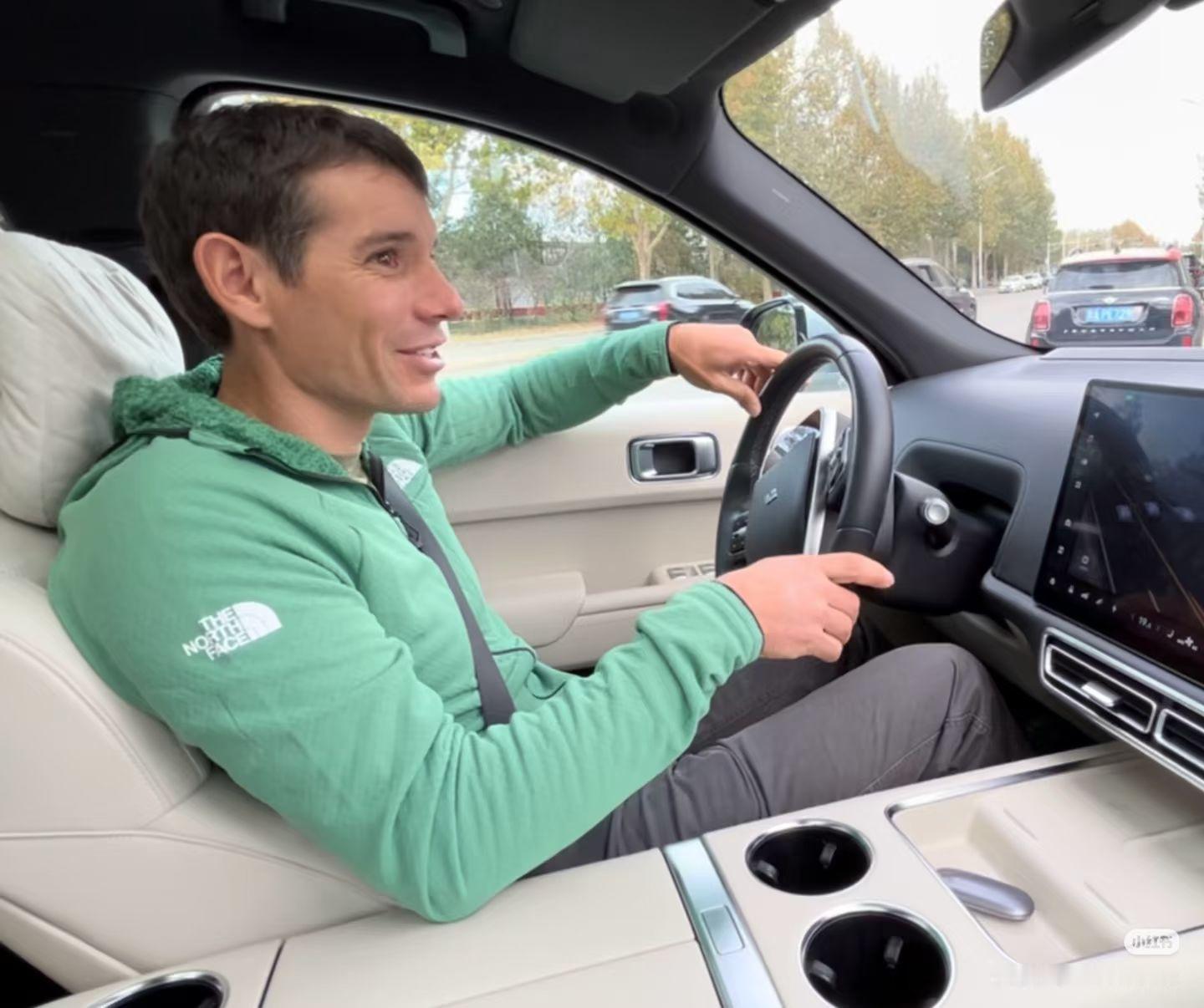 看完我们的设计师ben的小红书，才知道他原来来过啊台北101