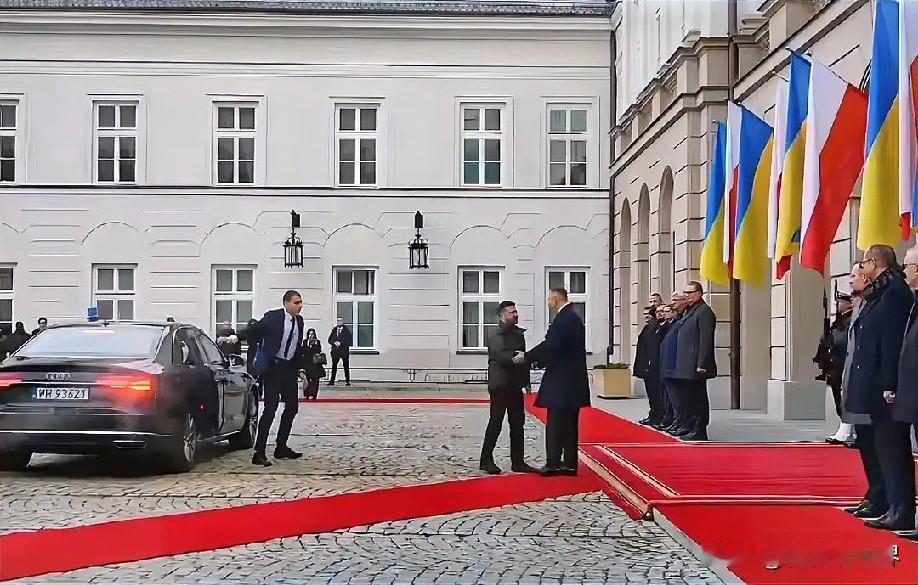 12月20日中午的最新消息，速报，全都不容错过，第六条：波兰以战机换乌克兰无人机