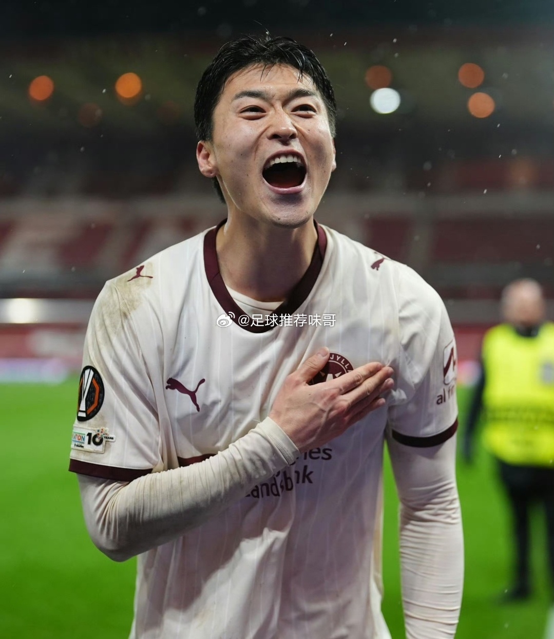 足坛励志故事！28岁前锋重伤缺席15个月暴瘦28斤 现制胜爆冷森林足坛从不缺少让