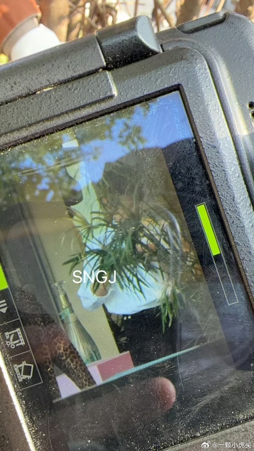 常华森风华合伙人路透🈶我也要这个服务生给我们调酒