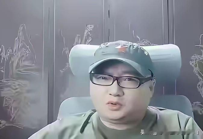 老辈也改过红歌，为何这次郭德纲偏偏出事？时代早已不一样！
 
风波持续发酵，网上