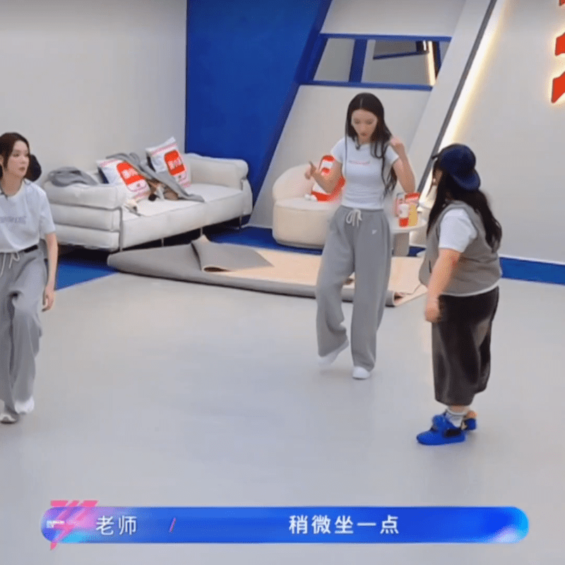 代斯人类早期驯服四肢珍贵影像疑似代斯驯服四肢视频流出 代斯练习室这段我能笑一年。