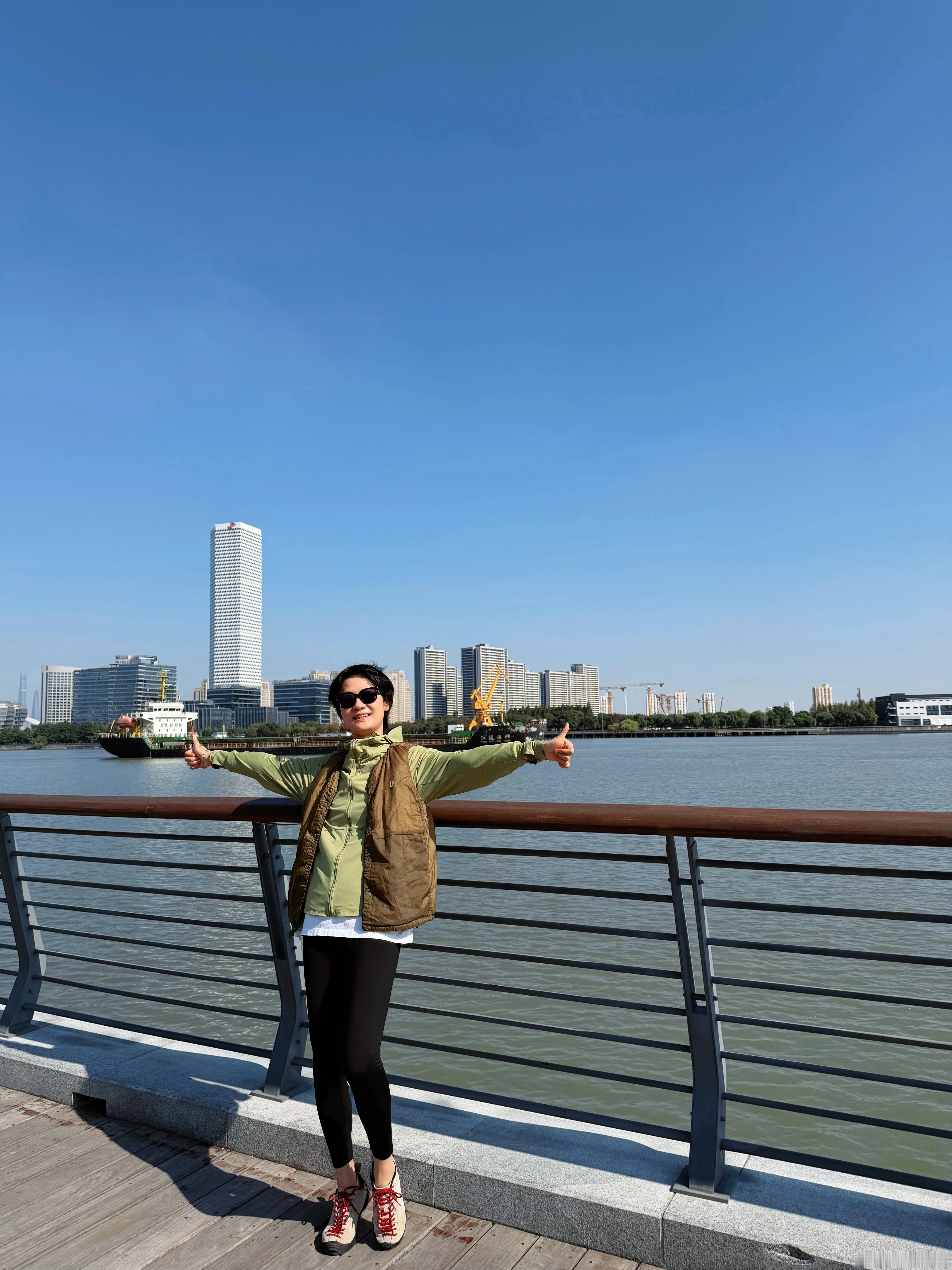 周末晒了太阳🌞 