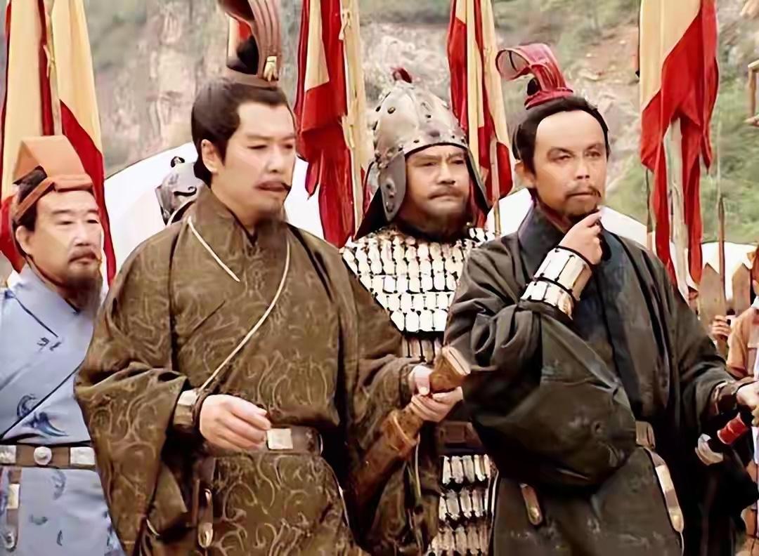 刘备凭什么用「三顾」就能收获诸葛亮的鞠躬尽瘁？

三顾换来的是出山，鞠躬尽瘁那是