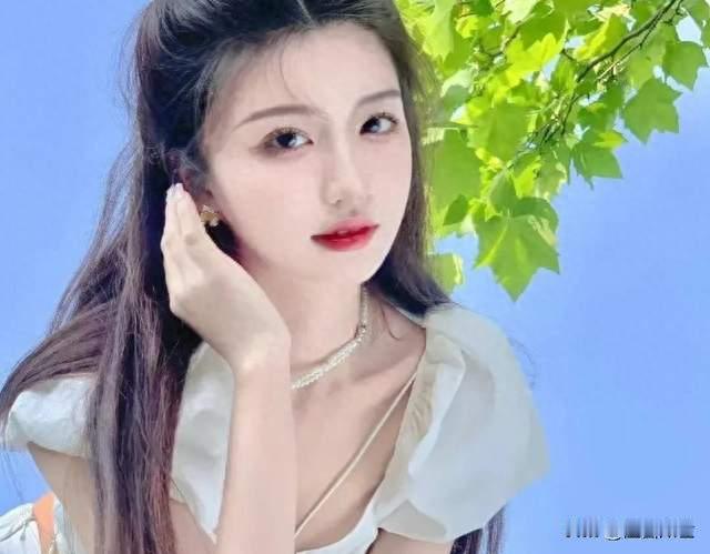 人到中年才懂：真正厉害的人，从不轻易亮出自己的底牌