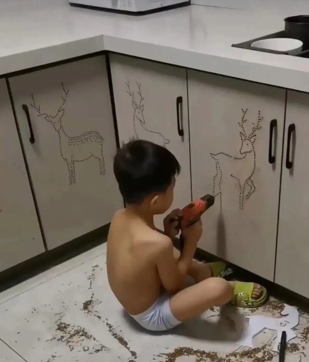 一时间，不知道该夸他还是该骂他？ ​​​